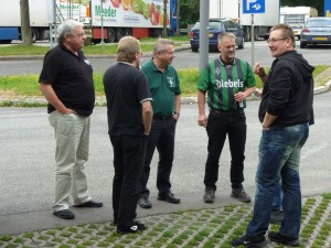 Pause auf dem Hinweg, geballter Fußballsachverstand!